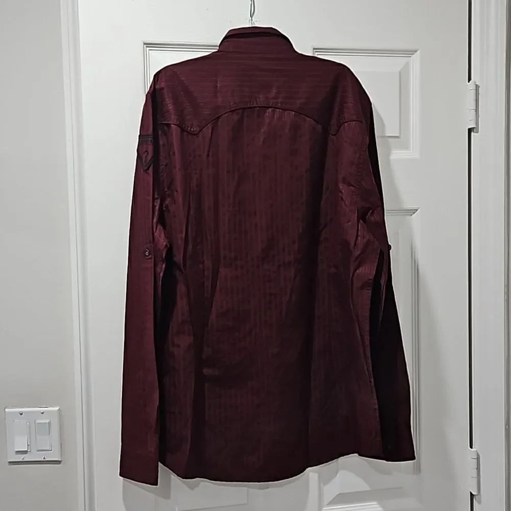 Guess Button Down - Picture 4 of 4